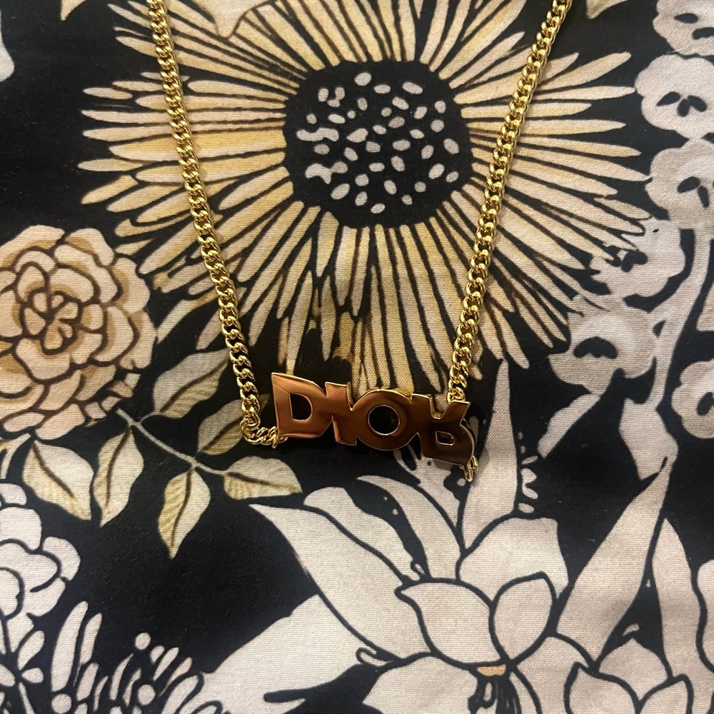 Christian Dior Gold Plated Logo Necklace Adjustable Chain Dior Letter Pendant - Picture 5 of 9